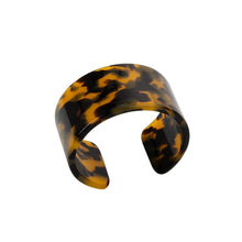 Load image into Gallery viewer, Chunky (1.5&quot;) Tortoise Cuff Bracelet in Black and brown
