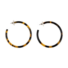 Load image into Gallery viewer, Tortoise Hoop Earrings