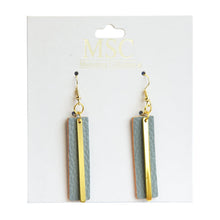 Load image into Gallery viewer, Top view of our Gray Pebble Grain Accent Earrings