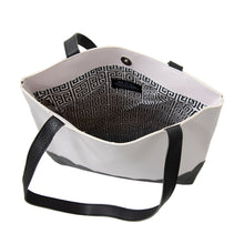 Load image into Gallery viewer, SPRING SCALLOP HANDBAG PREPACK 12PC