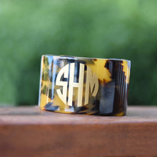 Load image into Gallery viewer, Medium Tortoise Cuff