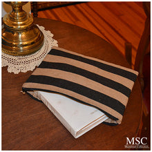 Load image into Gallery viewer, Burlap Bible Pouch Prepack 12pc
