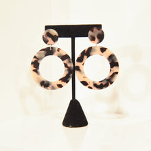 Load image into Gallery viewer, Lifetsyle view of our Circle Blond Tortoise Earrings

